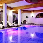 Holzschuhs Schwarzwaldhotel 4*