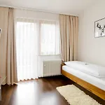 酒店 Holzschuhs Schwarzwaldhotel