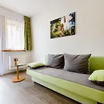 מלון Holzschuhs Schwarzwaldhotel באיירסברון
