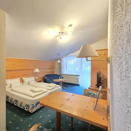 Holzschuhs Schwarzwaldhotel 4*