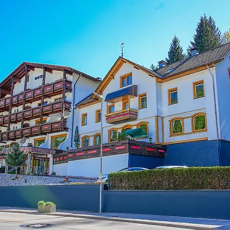 Holzschuhs Schwarzwaldhotel Отель 4*