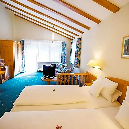 Holzschuhs Schwarzwaldhotel Und Restaurant 4* Baiersbronn