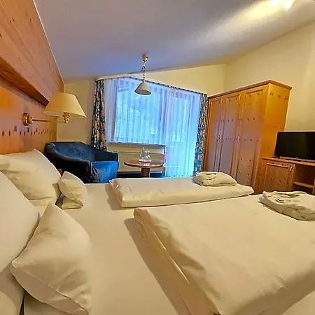 Holzschuhs Schwarzwaldhotel Und Restaurant 4* Baiersbronn