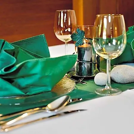 Otel Holzschuhs Schwarzwaldhotel Und Restaurant 4*