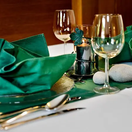Hotel Holzschuhs Schwarzwaldhotel Und Restaurant 4*