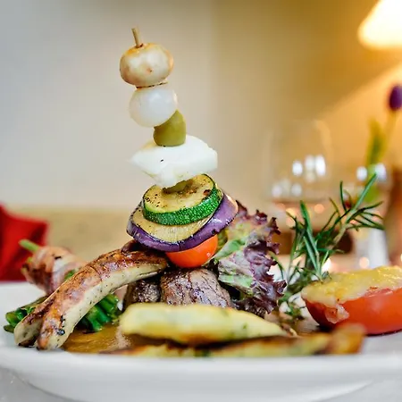 Отель Holzschuhs Schwarzwaldhotel 4*