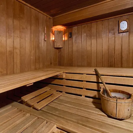 Отель Holzschuhs Schwarzwaldhotel 4*