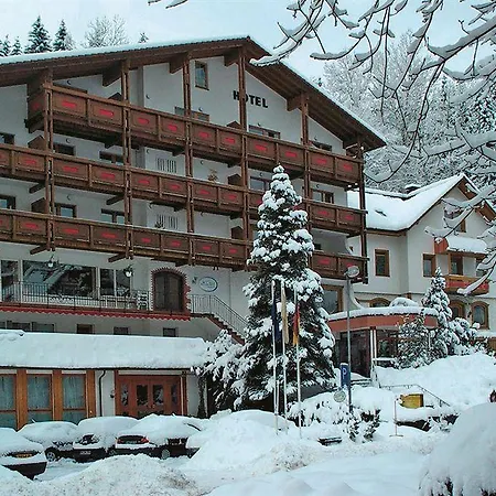 Holzschuhs Schwarzwaldhotel Und Restaurant 호텔 바이에르스브론