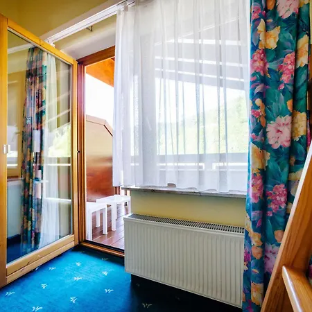 Отель Holzschuhs Schwarzwaldhotel Байрсброн