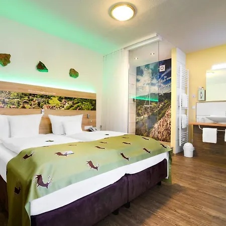 Отель Holzschuhs Schwarzwaldhotel Байрсброн