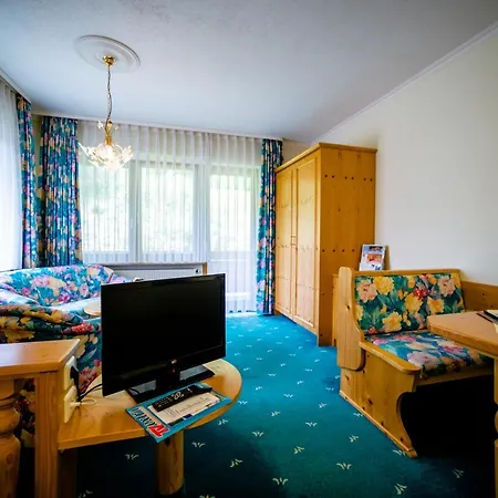 Holzschuhs Schwarzwaldhotel Und Restaurant Otel 4*